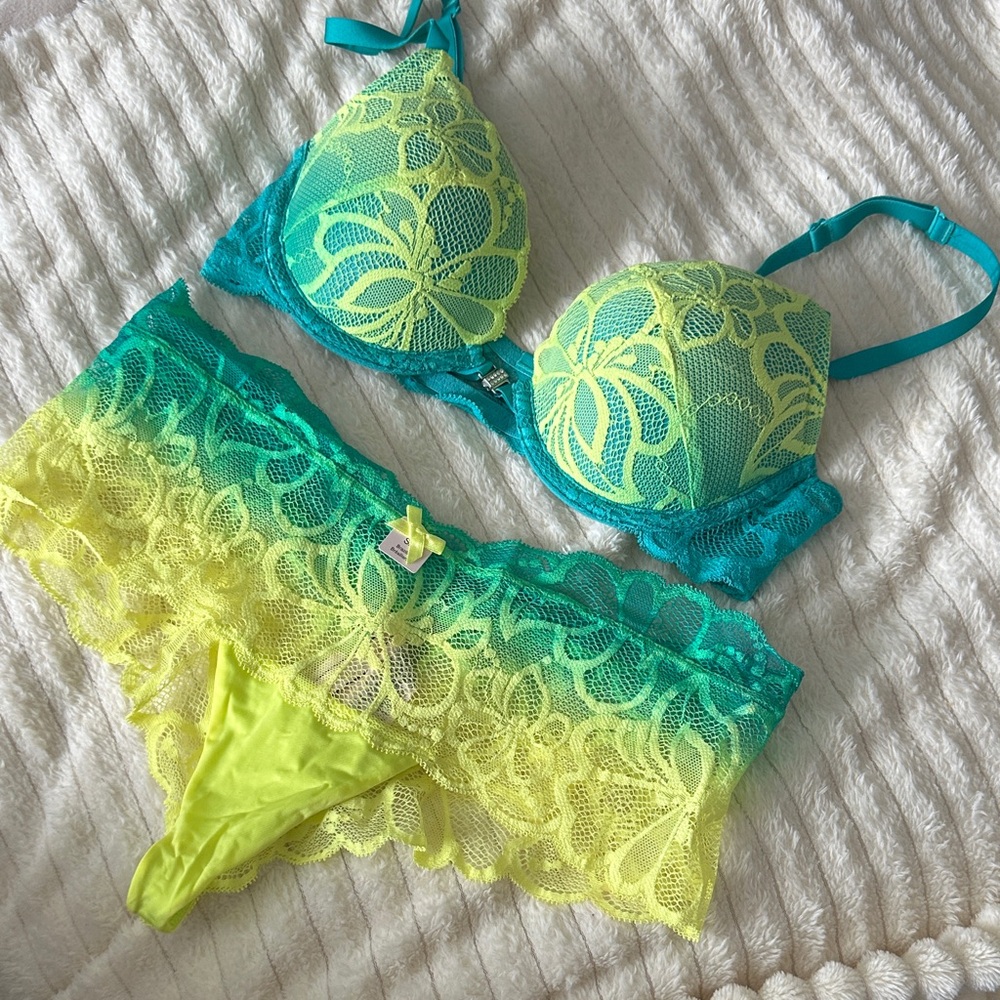 Super fun matching set!